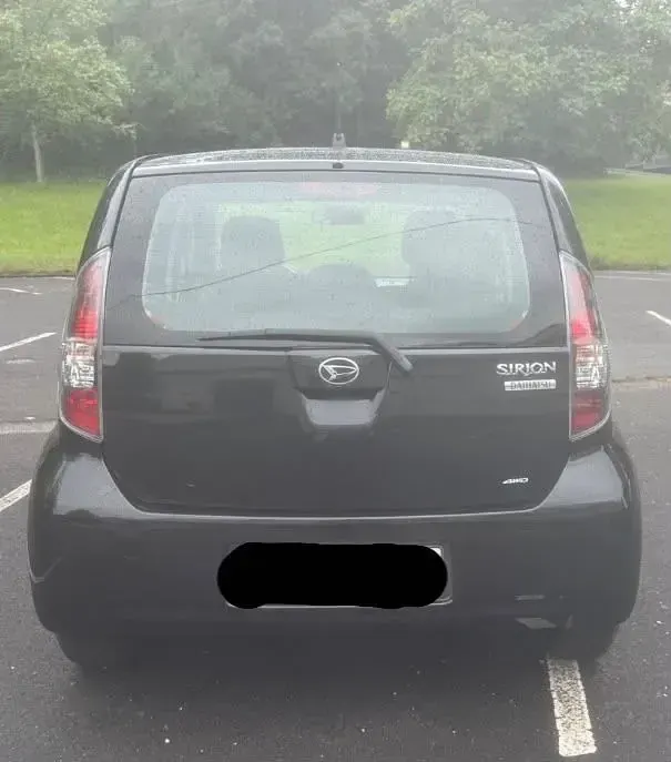 Gebraucht Daihatsu Sirion 91 PS (66 kW) 2010 Schwarz Kleinwagen