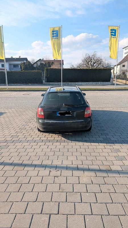 Gebraucht Audi A4 131 PS (96 kW) 2003 Schwarz Kombi