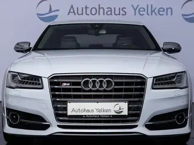 Gebraucht Audi S8 plus Ambiente 605 PS (444 kW) 2017 Weiß Limousine