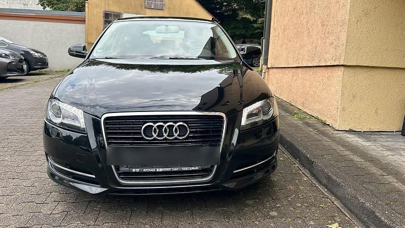 Schwarz Gebraucht 2012 Audi A3 Sportback Limousine | 3.900 € (Guter Preis) - Bild 1/4