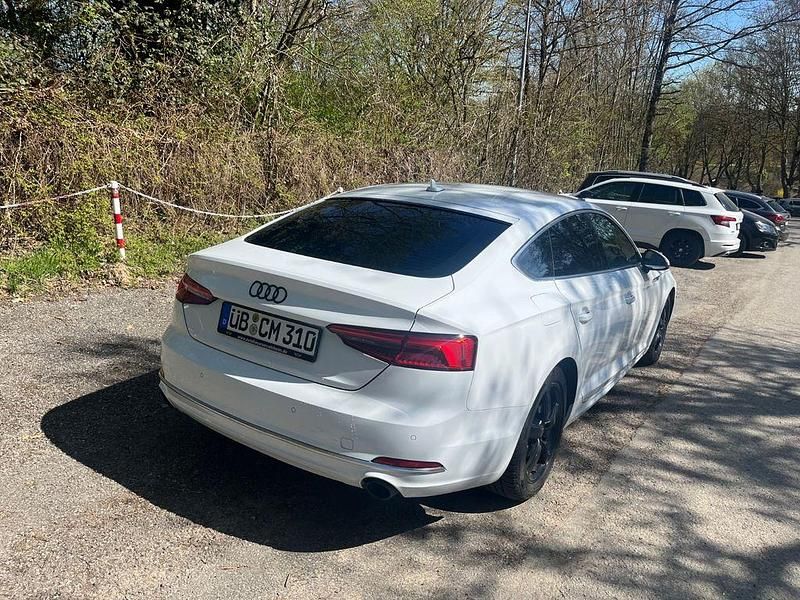 Gebraucht Audi A5 Sportback Design 190 PS (139 kW) 2017 Weiß Kleinwagen