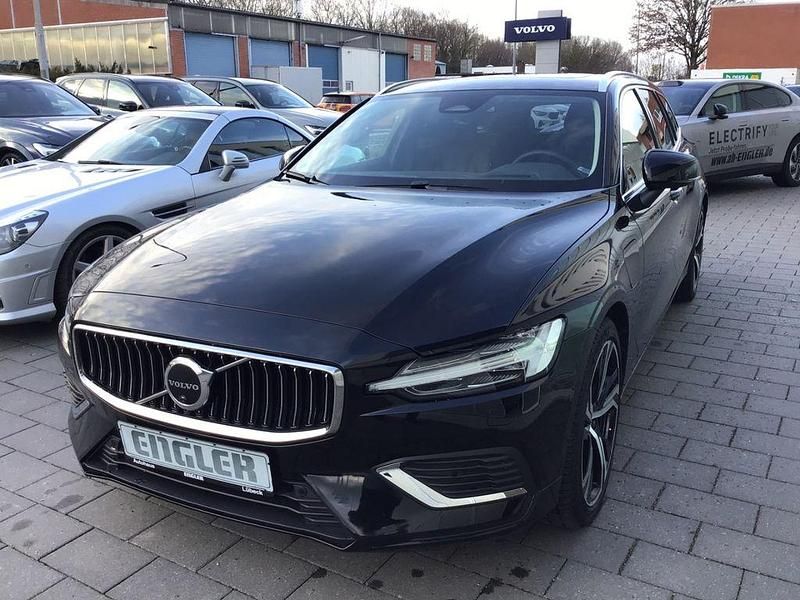 Gebraucht Volvo V60 Ultimate 335 PS (246 kW) 2023 Schwarz Kombi