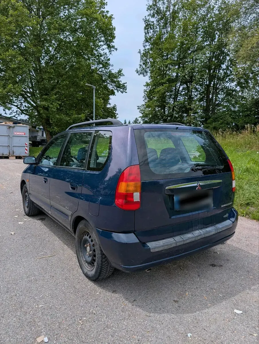 Gebraucht Mitsubishi Space Star 83 PS (61 kW) 2000 Blau Van / Kleinbus