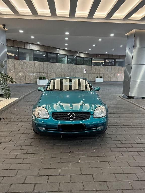 Grün Gebraucht 1997 Mercedes SLK200 Cabrio | 8.500 € (Etwas zu teuer) - Bild 1/4