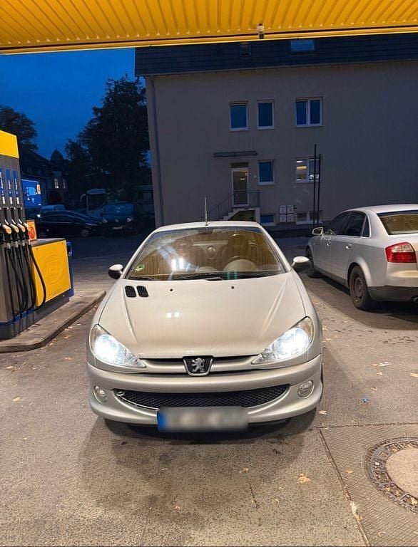 Silber Gebraucht 2003 Peugeot 206 CC Cabrio | 550 € (Superpreis) - Bild 1/4