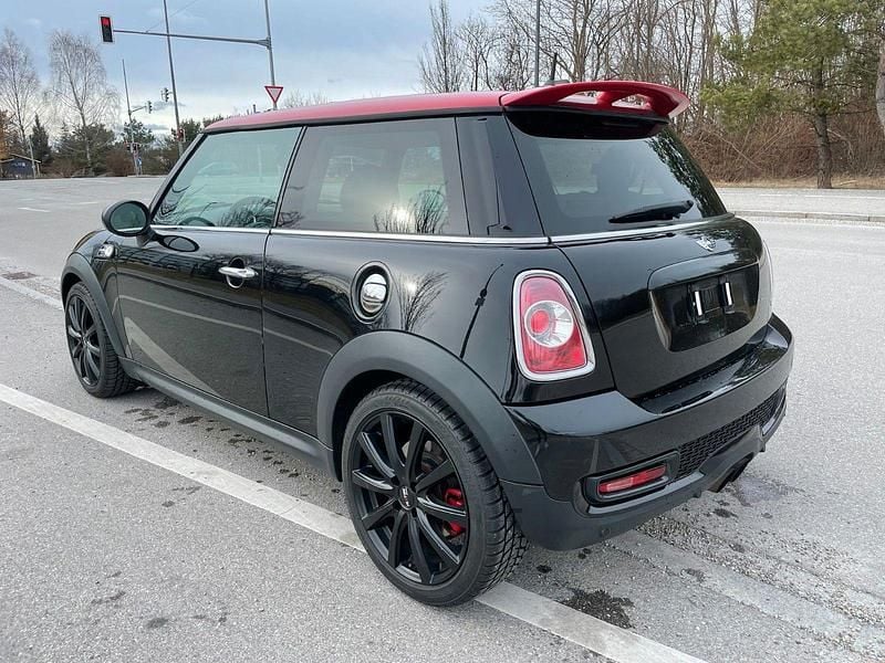 Gebraucht Mini John Cooper Works 211 PS (155 kW) 2011 Schwarz Kleinwagen