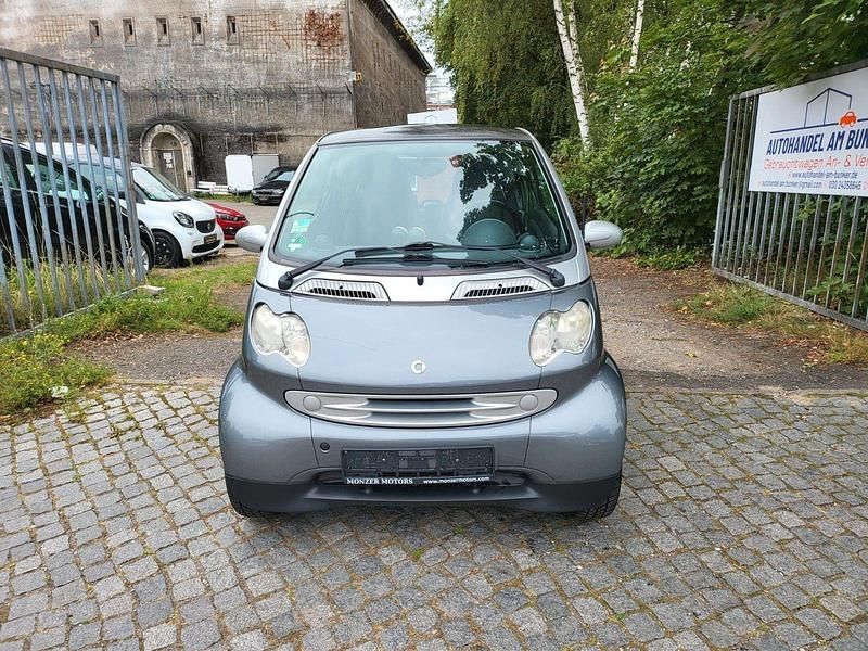 Grau Gebraucht 2004 Smart ForTwo Coupé Coupé | 1.699 € (Guter Preis) - Bild 1/4