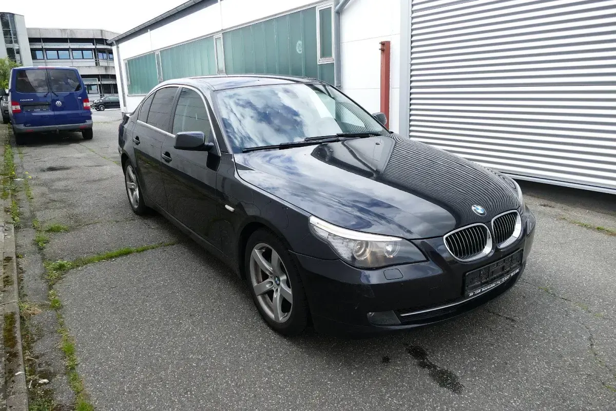 Gebraucht BMW 525 218 PS (160 kW) 2007 Schwarz Limousine