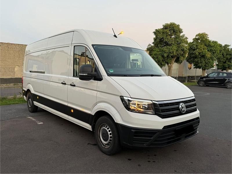 Weiß Gebraucht 2019 VW Crafter Van | 10.500 € (Teuer) - Bild 1/4