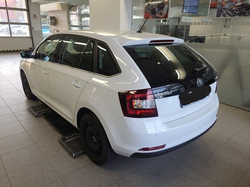 Gebraucht Skoda Rapid Style 110 PS (80 kW) 2018 Weiß Kleinwagen