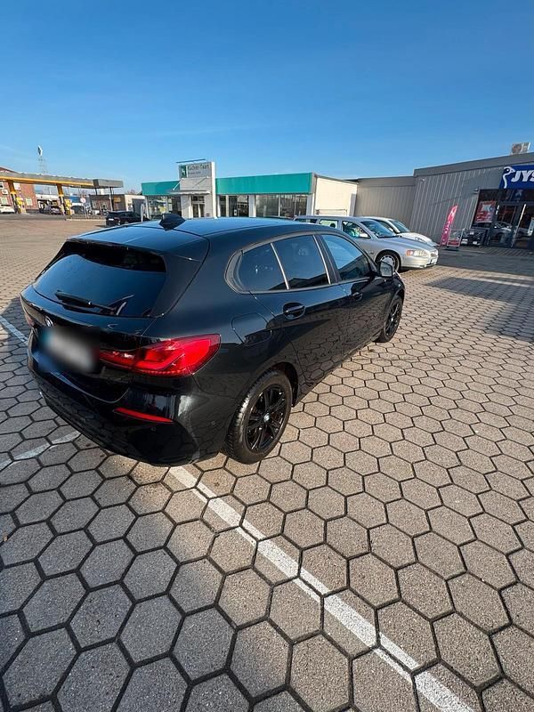 Gebraucht BMW 118 Advantage 140 PS (102 kW) 2021 Kleinwagen