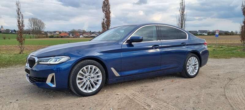 Blau Gebraucht 2022 BMW 540 Luxury Line Limousine | 49.000 € (Superpreis) - Bild 1/4