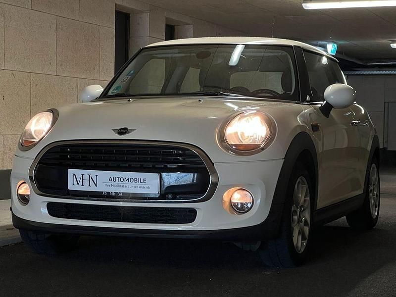 Usado Mini Cooper D 116 HP (85 kW) 2018 Branco Citadino