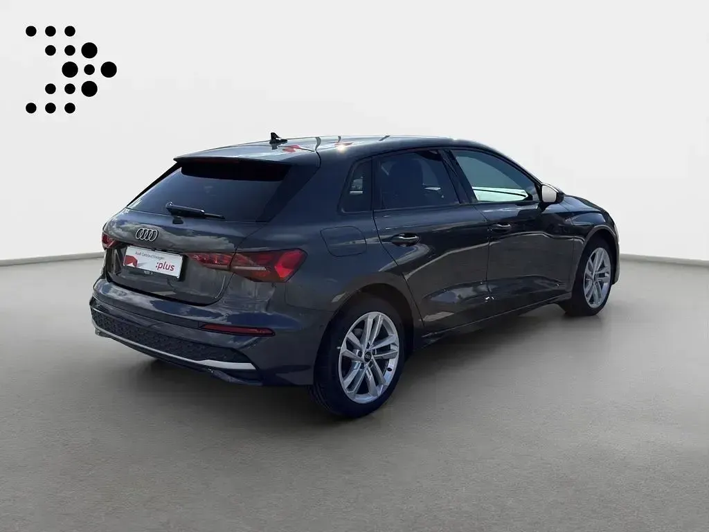 Second-hand Audi A3 Advanced Plus 150 CP (110 kW) 2025 Gri Berlinǎ