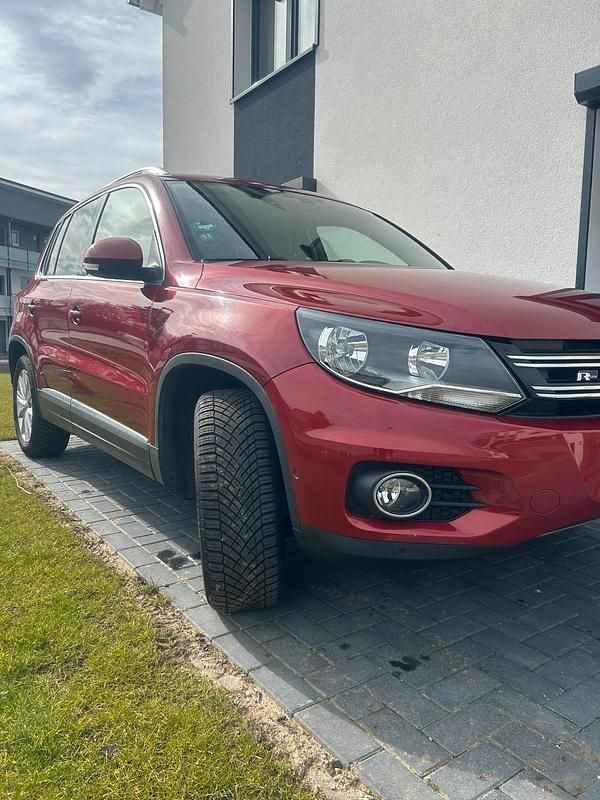 Gebraucht VW Tiguan R-line 179 PS (131 kW) 2012 Rot SUV