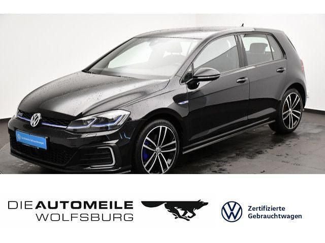 Gebraucht VW Golf VIII GTE 150 PS (110 kW) 2020 Deep black perleffekt (metallic) Limousine