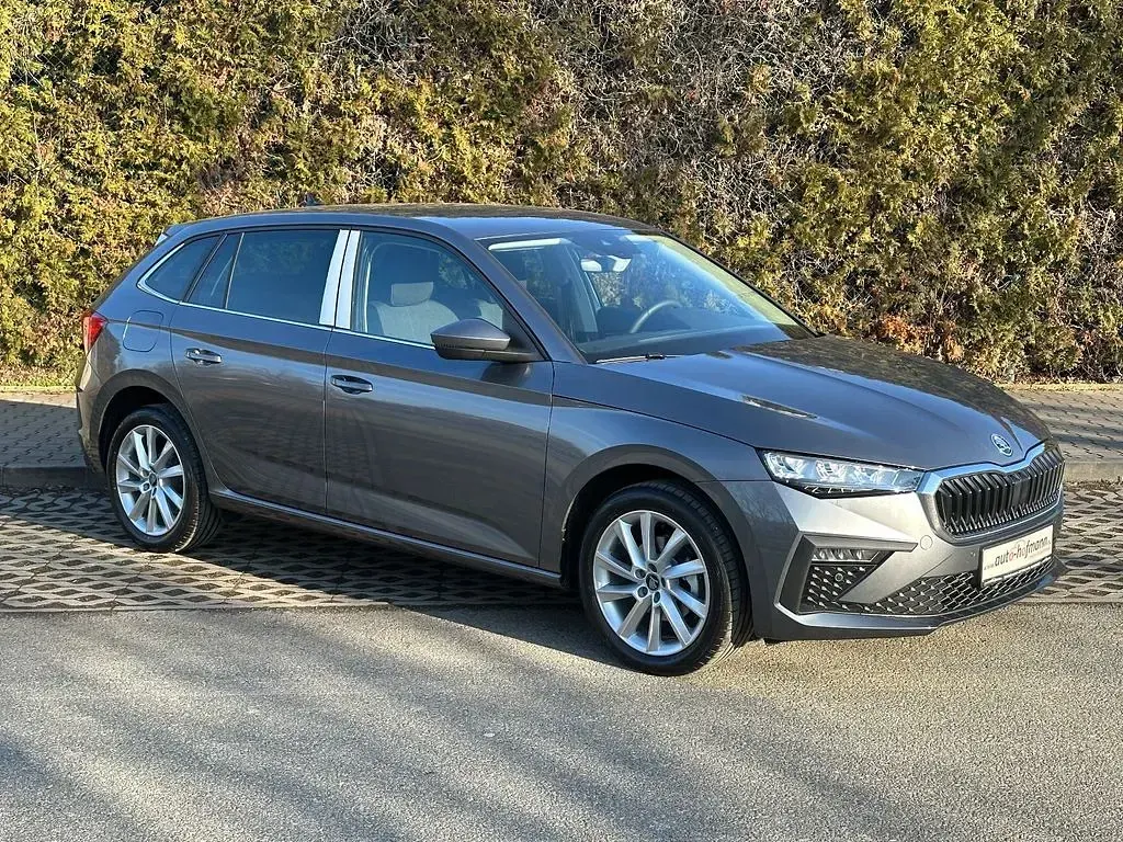 Neu Skoda 105 116 PS (85 kW) 2026 Grau Limousine