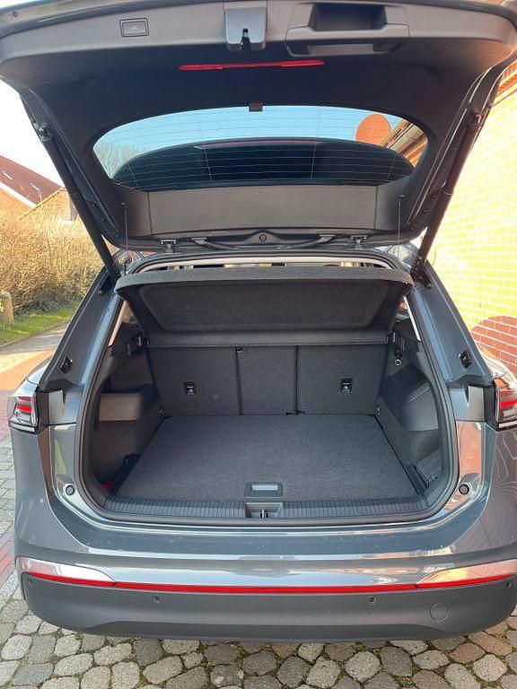 Gebraucht VW Tiguan 193 PS (141 kW) 2024 Grau SUV