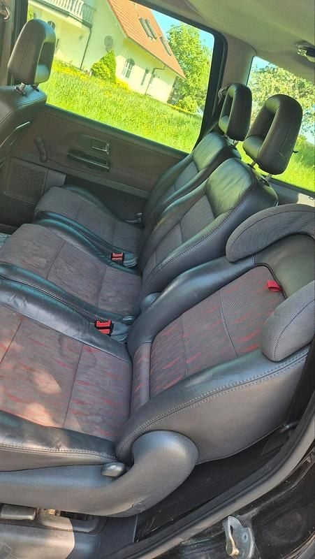 Second-hand Ford Galaxy 116 CP (85 kW) 2003 Monovolum