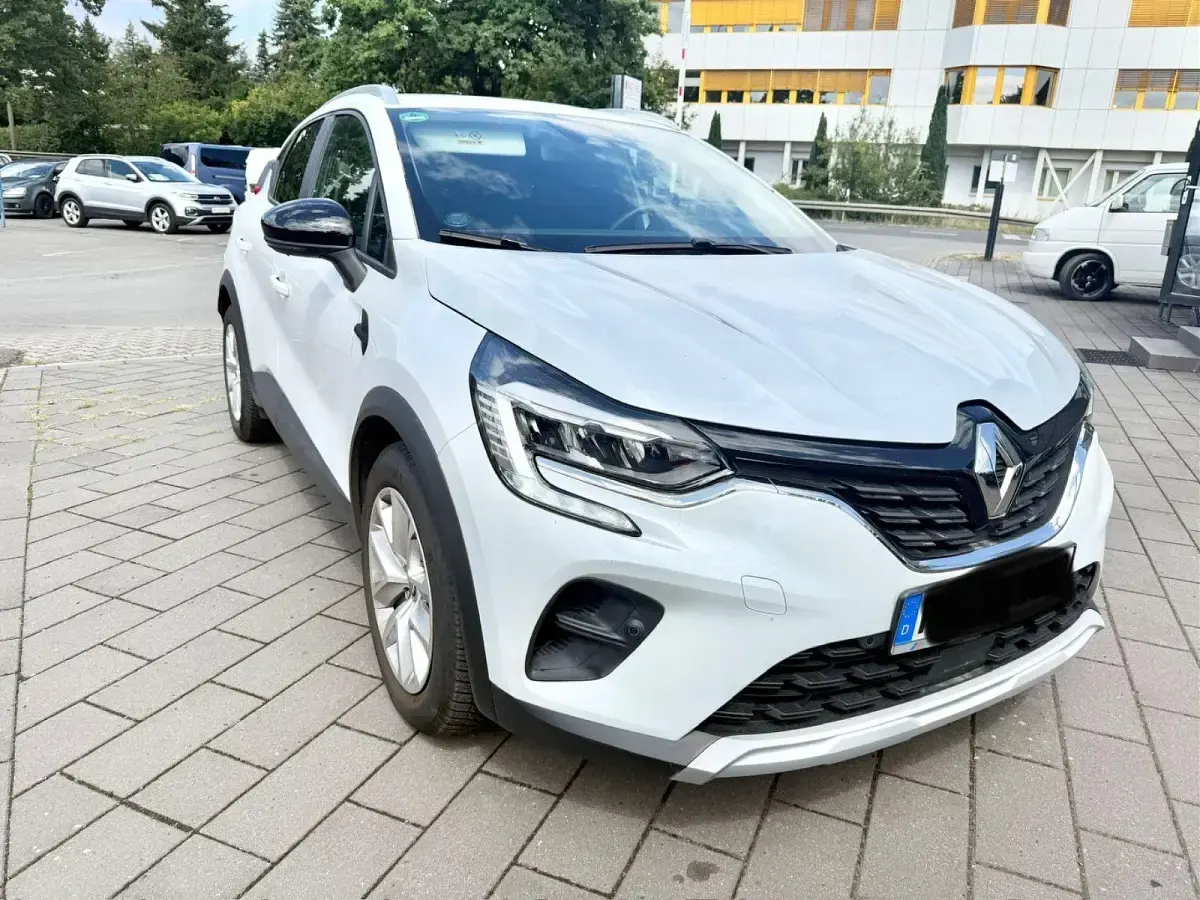 Gebraucht Renault Captur Zen 140 PS (102 kW) 2022 Weiß SUV