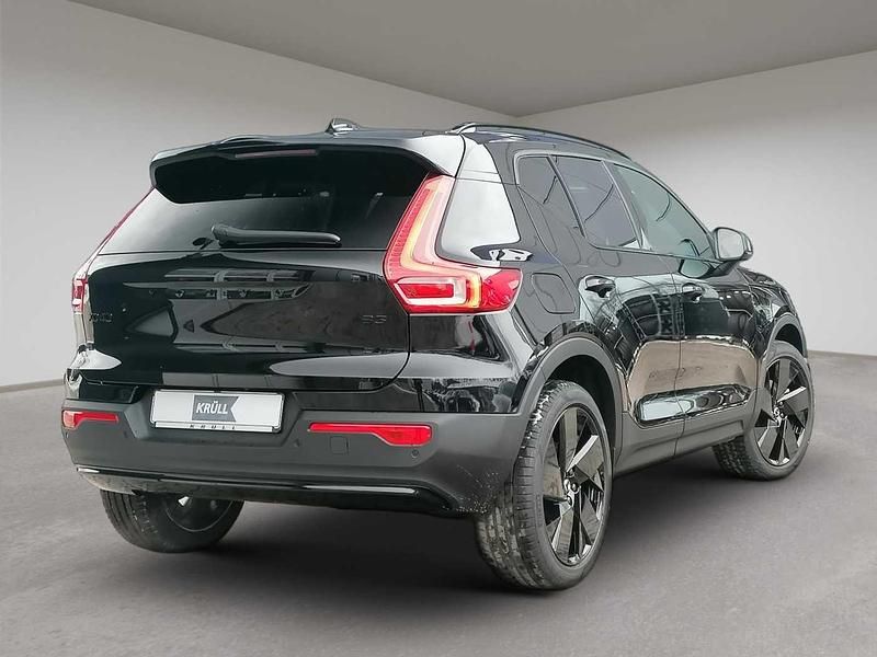 Gebraucht Volvo XC40 Plus 163 PS (119 kW) 2025 Schwarz SUV