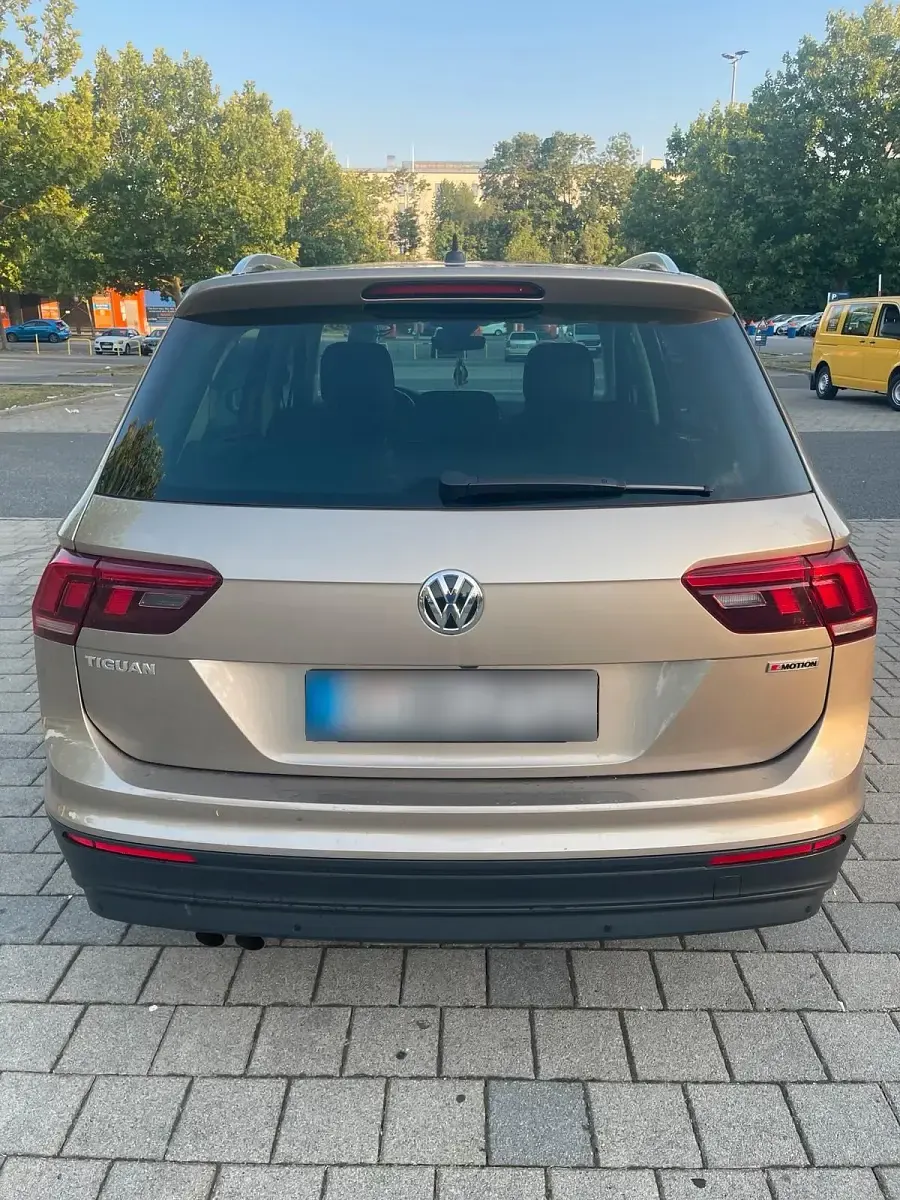 Gebraucht VW Tiguan 190 PS (139 kW) 2019 Beige SUV