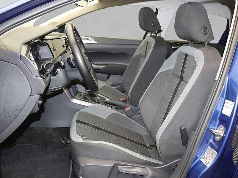Usata VW Polo IQ Drive 110 CV (80 kW) 2024 Blu Berlina
