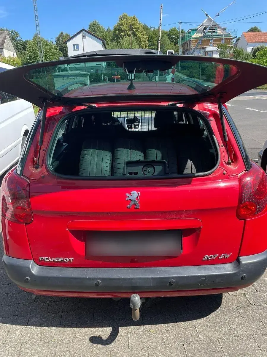 Gebraucht Peugeot 207 90 PS (66 kW) 2007 Rot Kombi