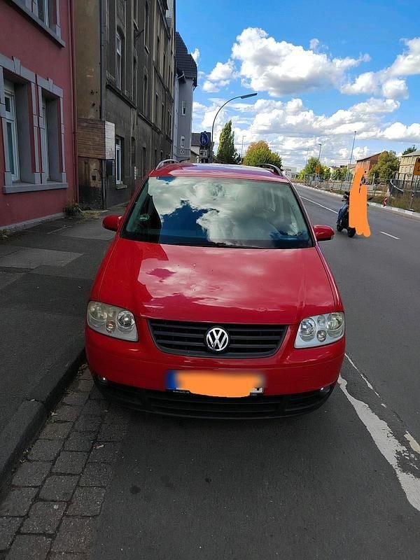 Rot Gebraucht 2004 VW Touran Van / Kleinbus | 800 € (Superpreis) - Bild 1/2