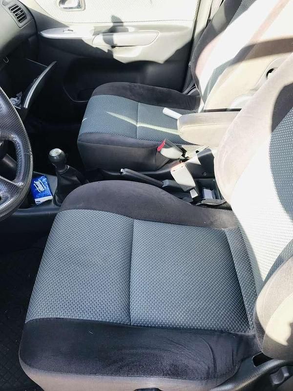 Gebraucht Mazda Premacy Exclusive 101 PS (74 kW) 2005 Van / Kleinbus