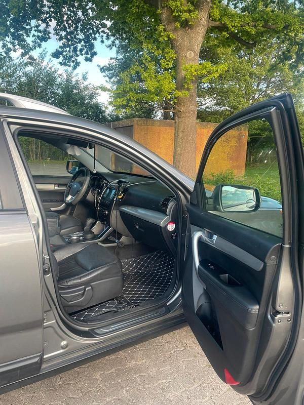 Gebraucht Kia Sorento 197 PS (144 kW) 2012 Grau SUV