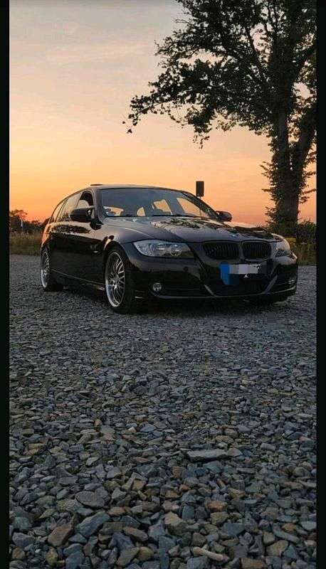 Schwarz Gebraucht 2008 BMW 325 Sport Line Kombi | 6.900 € (Etwas zu teuer) - Bild 1/4