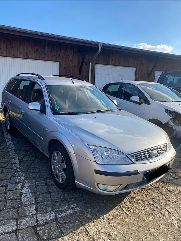 Gebraucht Ford Mondeo 125 PS (91 kW) 2006 Silber Kombi