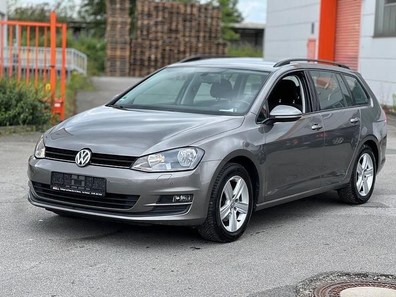 Gold Gebraucht 2015 VW Golf VII Comfortline Kombi | 9.400 € (Guter Preis) - Bild 1/4