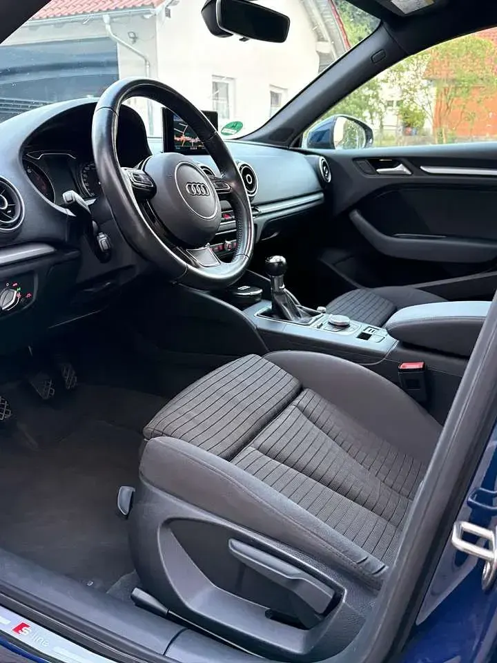 Gebraucht Audi A3 Sportback S-Line 150 PS (110 kW) 2015 Blau Kleinwagen