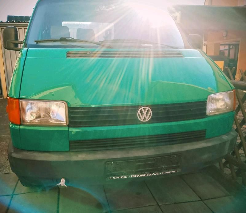 Grün Gebraucht 1994 VW T4 Van | 5.500 € - Bild 1/4