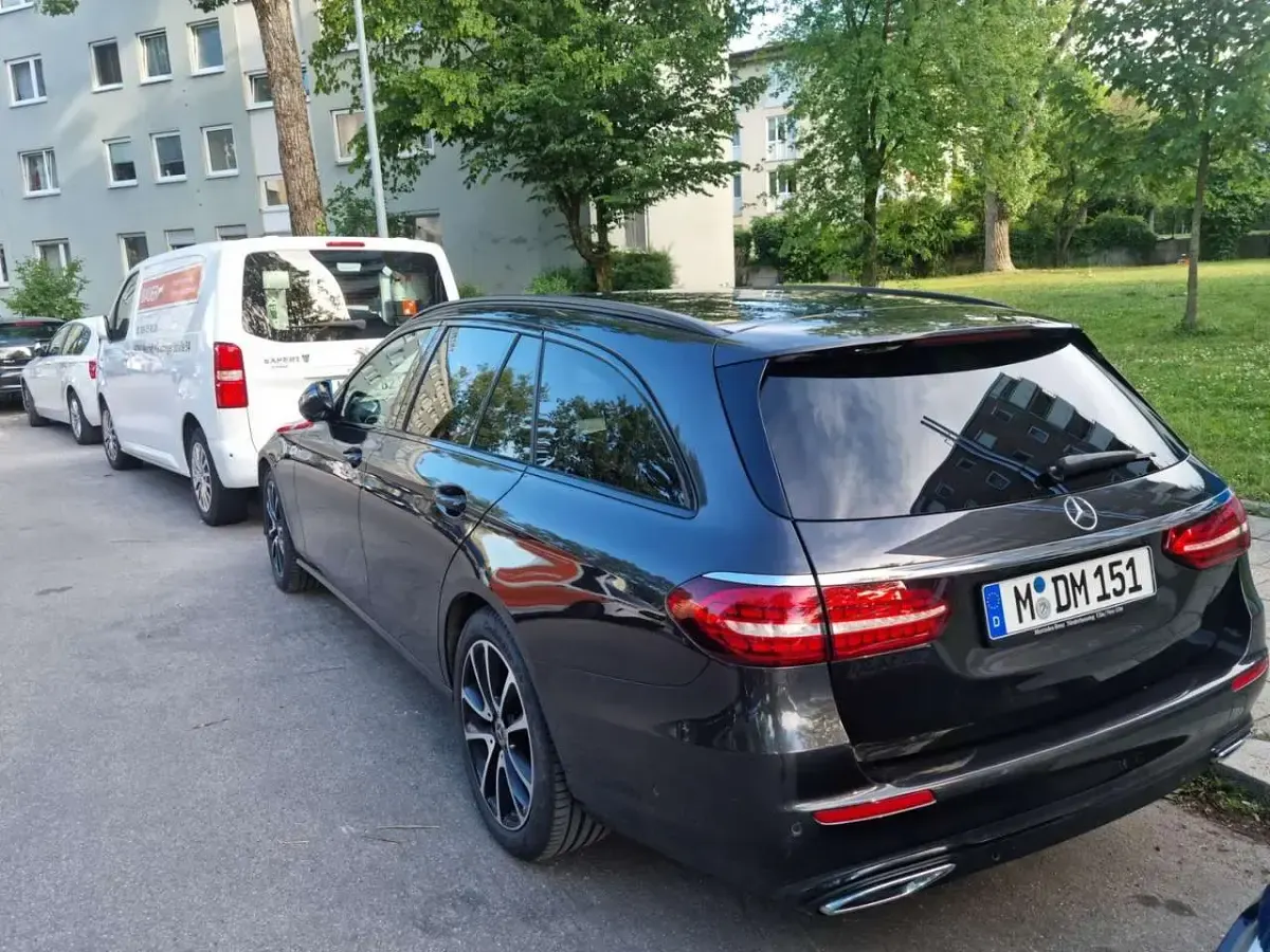 Gebraucht Mercedes E200 Avantgarde 197 PS (144 kW) 2021 Kombi