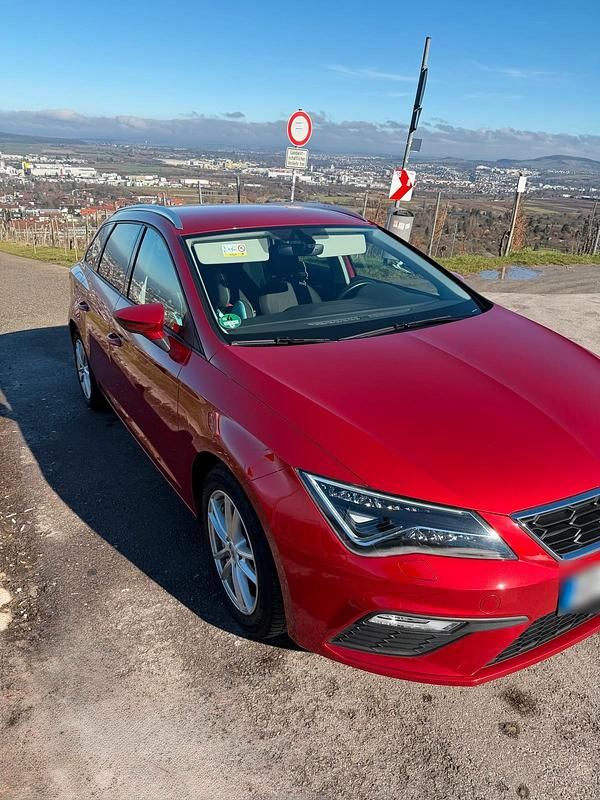 Gebraucht Seat Leon FR 125 PS (91 kW) 2018 Rot Kombi