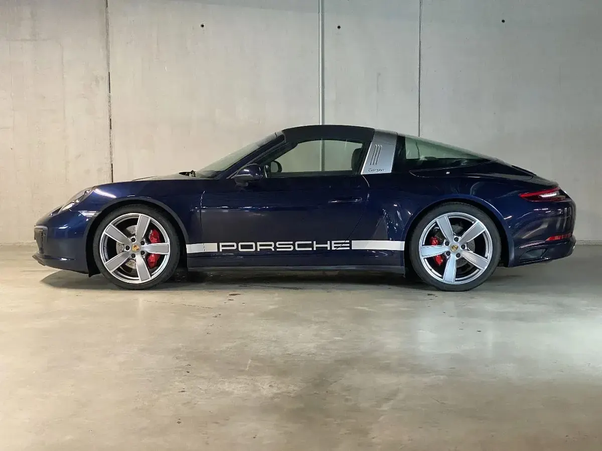 Gebraucht Porsche 911 Targa 4S 420 PS (308 kW) 2018 Nachtblaumetallic Cabrio
