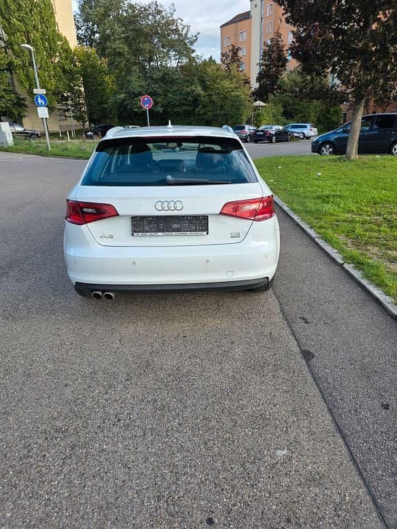 Second-hand Audi A3 Sport 150 CP (110 kW) 2014 Alb Berlinǎ