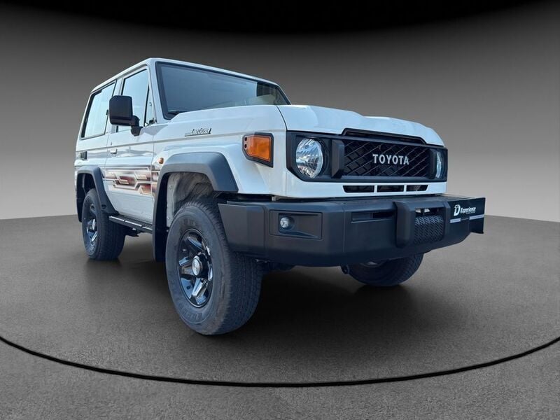 Neu Toyota Land Cruiser 231 PS (169 kW) 2025 Weiß SUV
