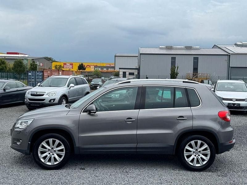 Grau Gebraucht 2008 VW Tiguan Sportline SUV | 5.990 € (Guter Preis) - Bild 1/4