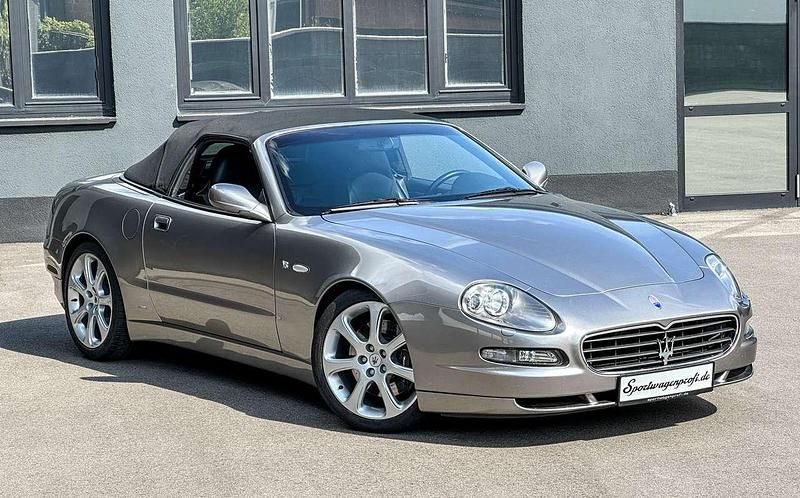 Grau Gebraucht 2005 Maserati Spyder Cabrio | 37.900 € (Guter Preis) - Bild 1/4
