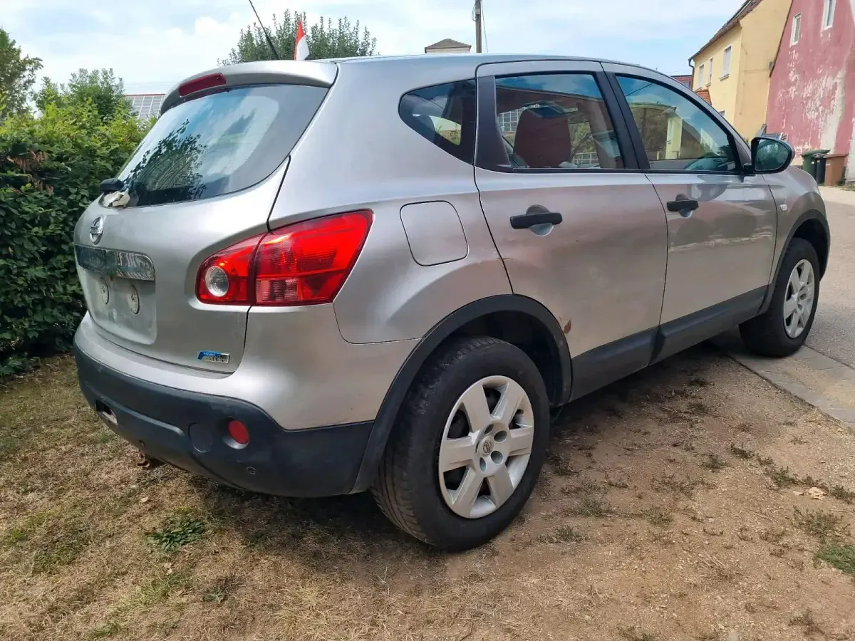 Gebraucht Nissan Qashqai 95 PS (69 kW) 2009 Grau SUV