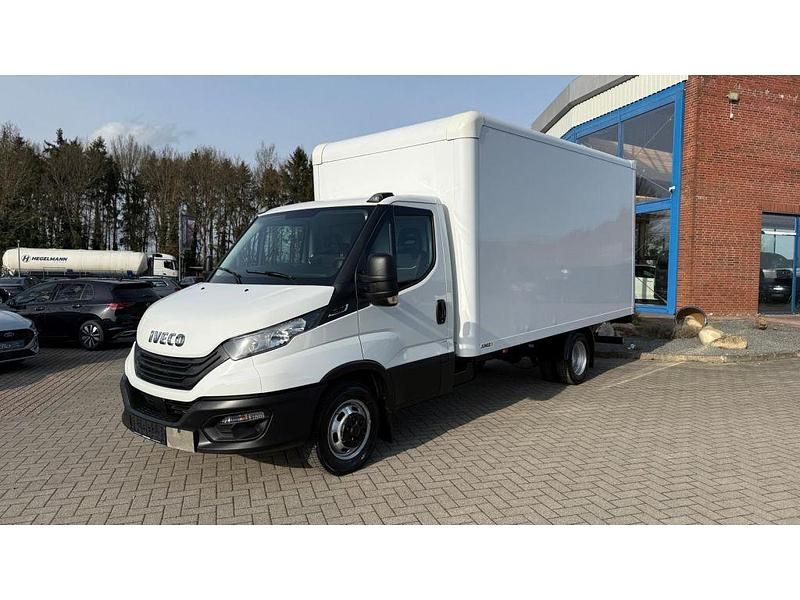 Gebraucht Iveco Daily 156 PS (114 kW) 2024 Weiß Van