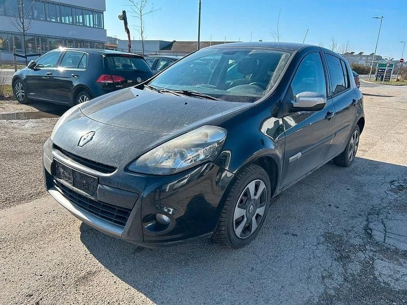 Second-hand Renault Clio IV Exception 90 CP (66 kW) 2012 Negru Berlinǎ