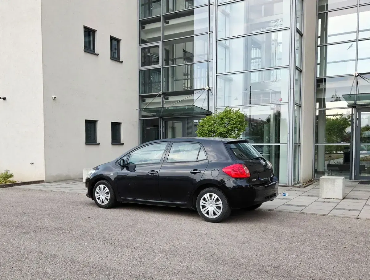 Gebraucht Toyota Auris Sol 97 PS (71 kW) 2007 Schwarz Kleinwagen