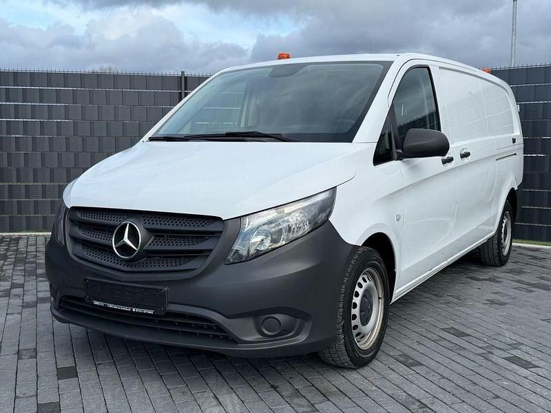 Gebraucht Mercedes Vito 136 PS (100 kW) 2020 Weiß Van
