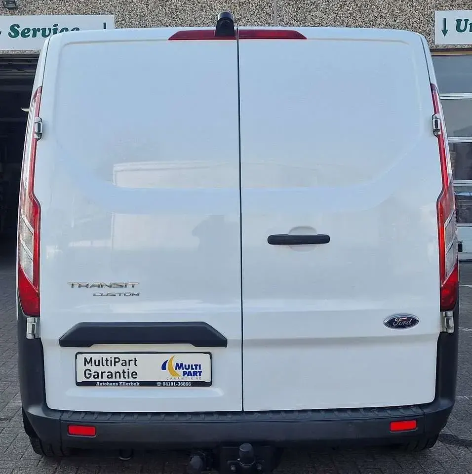 Gebraucht Ford Transit Custom 105 PS (77 kW) 2018 Weiß Limousine