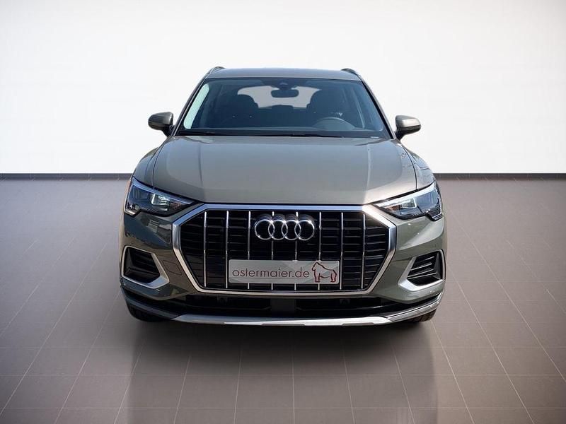 Neu Audi Q3 Advanced Plus 150 PS (110 kW) 2025 Grau SUV